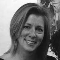 Elizabeth Pidgeon's Instagram, Twitter & Facebook