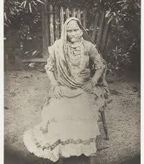 Hindus in Suriname Hinduism is the second-largest religion in Suriname. According to the 2012 census of Suriname, Hindus constitute 22.3% of the population. There are theories which say that Dutch did not
