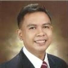 Rolando Navarro's Instagram, Twitter & Facebook