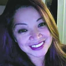 Evelyn Angelo's Instagram, Twitter & Facebook