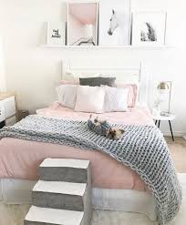 Simple Way Of Renovating Young Lady Bedroom Design With These Great Ideas Goodnewsarchitecture Pink Bedroom Decor Woman Bedroom Young Woman Bedroom