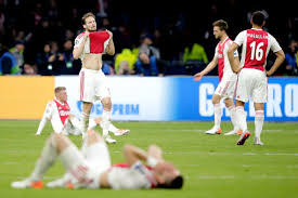 Delapan partai tersaji pada matchday kelima liga champions, kamis (23/11/2017) dini hari wib. Hasil Liga Champions Tadi Malam Dan Dini Hari Tadi Tottenham Maju Ke Final Liga Champions Mantapps News