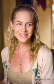 If you're julie benz, cinco de mayo is a bloody good day for a white wedding. Dexter Julie Benz Julie Benz Dexter Seasons Benz