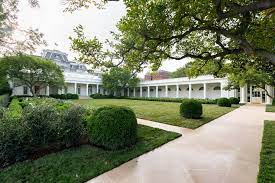 Melania Trump 45 Archived On Twitter Excited To Honor History Celebrate The Future In Our Beautiful Whitehouse Rose Garden This Evening Thank You To All Who Helped Renew This Iconic