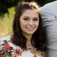 Roxanne Plummer's Instagram, Twitter & Facebook