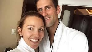 As servis novak đoković za kraj ovog gema, i to iz druge serve, te nastavio ka finalu australijan opena. Novak Djokovic Has Second Child Tara With Wife Jelena