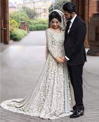 Jedes hochzeitskleid ist einmalig und nur für sie gemacht. Pin Von Alicia Mendes Auf Asian Wedding Pakistanische Hochzeitskleider Indische Hochzeitskleider Indische Brautmode