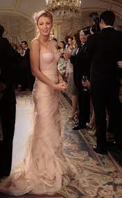 As Blair S Maid Of Honor Serena Stunned In Vera Wang S Dreamy Farrah Dress Gossipgirl Gossip Girl Fashion Gossip Girl Wedding Gossip Girl