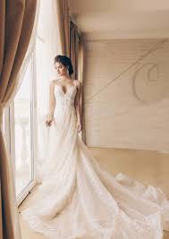 From liz taylor's yellow wedding dress to pam anderson's bikini, these are the most daring and unique wedding looks ever. Wedding Catia S Alterations
