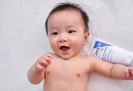 How To Keep Baby's Skin Looking Healthy During Each Season