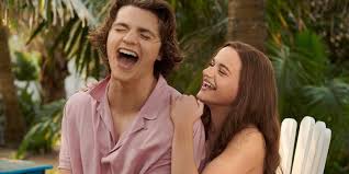 The kissing booth 2 movie reviews & metacritic score: Kissing Booth 3 Movie Image Reunites Best Friends Elle Lee Geeky Craze