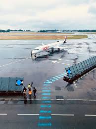 Comparez les billets d'avion en toute simplicité. Page 11 Vinci Airports