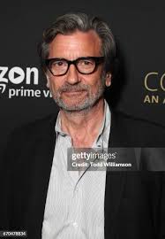 375 Dick Loving Photos & High Res Pictures