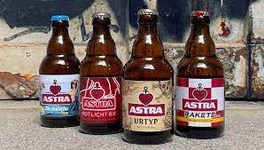 Weitere ideen zu astra bier, bier werbung, bier lustig. Astra In Ganz Neuem Outfit Getranke News