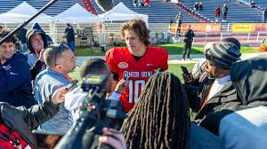 And treat people the way you want to be treated. Senior Bowl All Eyes On Oregon Qb Justin Herbert Sports Illustrated