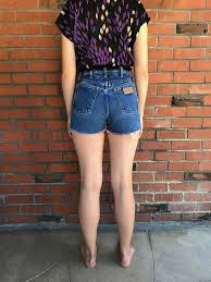 Vintage Wrangler High Waisted Shorts Waist Measures 26 Inches Actual Measurements Waist 26 Rise 12 High Waisted Jeans Vintage Wrangler Shorts Vintage Denim
