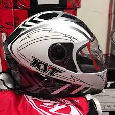 Hallo.mas bro sekalian,jumpa lagi di cannel boncel motovlog,dan pada kesempatan kali ini saya mau nge review helm pertamaku yaitu kyt rc7 dan mau ngasih. Kyt Rc7 Provent Full Face Helmet Instock Motorcycles Motorcycle Apparel On Carousell