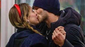 Guarda i video dei protagonisti del gfvip 4. Temptation Island Vip Clizia Incorvaia Smentisce Una Sua Partecipazione Con Paolo Ciavarro Aciclico Com