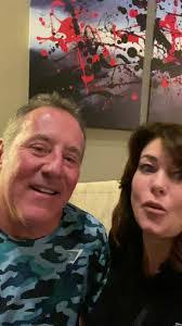 Jennifer Lutz's Instagram, Twitter & Facebook