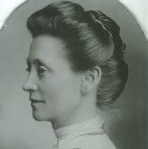 Mary Schuneman's Instagram, Twitter & Facebook