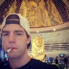 Bruce Warner (@TheBruceWarner)