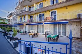 La casa vacanze al confine del mare di agropoli è lieta di ospitarvi in quattro appartamenti di nuovissima costruzione, dotati di tutti i comfort. Al Confine Del Mare Agropoli Prezzi Aggiornati Per Il 2021
