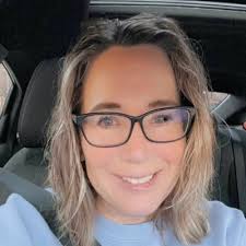 Dee Hood 🫶 (@hoodboysmom)