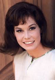 Mary Tyler Moore (1936-2017)