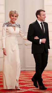 Gri takım elbiseli adamların hesaplanabilir değerleri ve acımasız gerçekleri. Brigitte Macron Chooses Custom Louis Vuitton For The Luxembourg State Dinner Fashion Dresss French First Lady Fashion