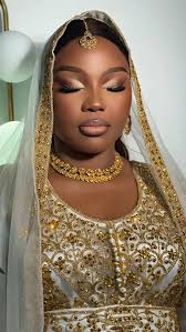 FETTY, Classic arabic glamm, Book with us