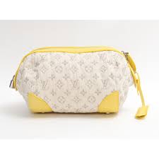 The legendary fashion house, louis vuitton (aka lv), was founded in 1854 and is the most recognizable luxury brand in the world. Louis Vuitton Pochette Round Shoulder Bag M40707 Product Code 2101214276439 Brand Off Online Store
