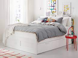 Il letto ad una piazza e mezzo è la soluzione ideale quando si deve contenere lo spreco di spazio. Letti Ikea I Modelli A Una Piazza E Mezza Piu Belli Grazia It