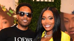 Whew! Mendeecees is going viral after revealing that "commitment" is  keeping him married to Yandy Smith. 😬 Watch here:  https://theshaderoom.com/mendeecees-viral-revealing-commitment-keeping-him-married-yandy-smith-watch-video/?utm_source  ...