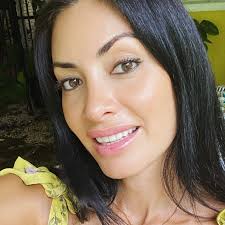 Hello week !! I can't Believe my favorite seasons of the year are right in  the corner , so excited !! momlife #influencer #florida #mamalatina ✨✨✨