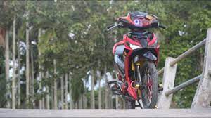Motor ini ini adalah motor bebek yang tidak lagi muda usianya, bahkan dapat dibilang sebagai motor legendaris. Modif Ganteng Red Color By Modifikasi Supra X 125 Youtube
