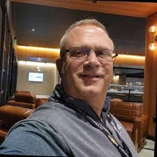 Shane Robidoux's Instagram, Twitter & Facebook