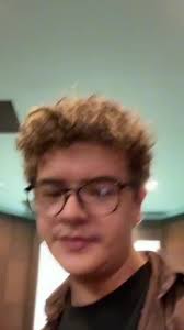#gatenmatarazzo #gaten #dustin #dustinhenderson #strangerthings #firstvideo  #glasses #SplashSummerVibe #materialgirl #curlyhair #life #fypシ゚viral  #fypage #fypシ #fyp #fypdongggggggg #fypsounds