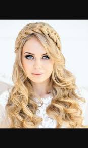 No matter the grade or level in school, this hairstyle fits all girls with curly hair. Easy Hairstyles For Medium Hair For School Novocom Top