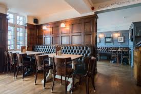 Perfect for those looking for a restaurant in chiswick, west london. The Bell Crown Fuller S Pub And Restaurant In Chiswick