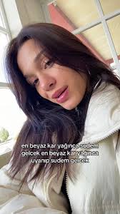 En Beyaz Kar Yağınca Uğur Gelecek