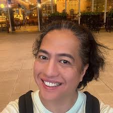 Phil Rivas's Instagram, Twitter & Facebook