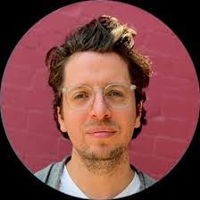 Maria Maese's Instagram, Twitter & Facebook