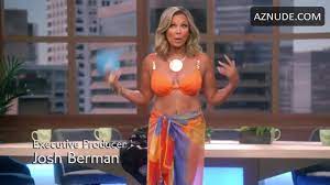 Vanessa L. Williams, Fiona Gubelmann, Camille Guaty, Chloe Bridges, Tichina  Arnold Bikini nude scene in Daytime Divas - UPSKIRT.TV