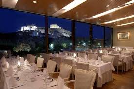 Το dionysos zonar's βρίσκεται στη σκιά του βράχου της ακρόπολης, στην καρδιά του ιστορικού κέντρου της αθήνας, προσφέροντας μοναδική θέα και εμπειρία. Dionysos Zonar S Dhmioyrgikh Ellhnikh Koyzina Athens Magazine