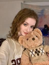 farah (@farahsabir12)