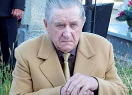 Szyją biało-czerwoną flagę