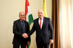 Kriza ákos kilenc évig hűen szolgálta miskolcot polgármesterként. Miskolci Latogatas