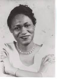 Etta Keyes's Instagram, Twitter & Facebook