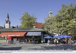 Viktualienmarkt And Steeples Of The Old City Hall And Heilig Geist Church Munich Upper Bavaria Bavaria Germany Mit Bildern Heiliger Geist Geister Heilige
