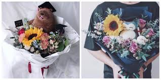 Free funeral flower delivery during office hours. 6 Best Graduation Bouquets For Him In Singapore The Bud Box